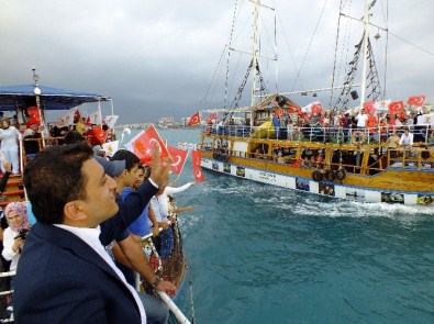 AK Parti'li Aday Gençlere Ve Çocuklara Tekne Turu Düzenledi