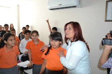 Çerçioğlu, Nazilli Kültür Merkezi'nin Kurdelesini Kesti