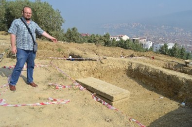 Gemlik'te 2200 Yıllık Lahit Bulundu