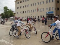 Kavak'a 35 Bisiklet Hibe Edildi