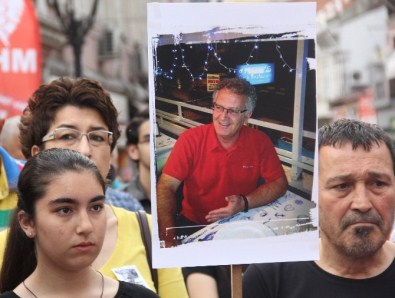 Maganda Kurbanı Öğretmen İçin Yürüyüş Düzenlendi