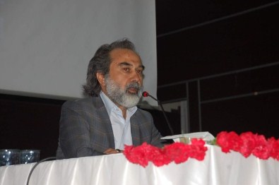 'Necip Fazıl Kısakürek'i Anma' Konulu Konferans Düzelendi