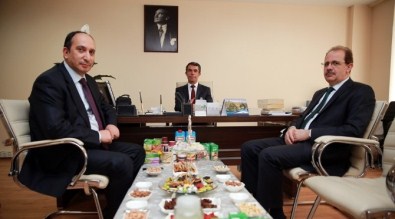 Rektör Coşkun, Yeni Öğretim Üyelerini Ziyaret Etti