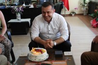 BALTıK DENIZI - Silute Belediye Başkanından, Yücel'e Surpriz Doğum Günü