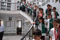 NURI OKUTAN - Başkan Ve Milletvekili Adayından Satranç Kulübü'ne Ziyaret