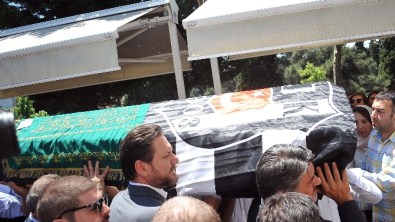Beşiktaş Genel Kurulunda Kalp Krizi Geçiren Üyeye Veda