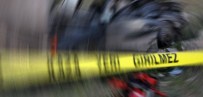 Kamyonet İle Motosiklet Çarpıştı Açıklaması 2 Ölü, 2 Yaralı