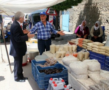 Milli İttifak Adayları Sarıoğlan Ve Akkışla'da Seçmenlerden Oy İstedi