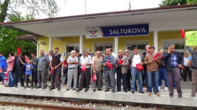 Saltukova'lı Vatandaşların Tren Protestosu