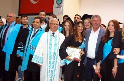 17 Eylül Üniversitesi İibf'de Mezuniyet Coşkusu