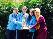 NESLİHAN KAVAS - Bayan Masa Tenisçiler Türkiye Üçüncüsü Oldu