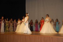 ROMAN HAVASI - Öğrencilerin Kıyafet Defilesi