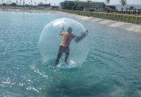 SU KAYAĞI - Su Kayağı Parkında Waterball Ve Deniz Bisikleti Heyecanı