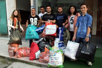 Üniversitelilerden 'Giymediklerini Mutluluğa Çevir' Projesi