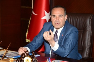 Adana'ya Devlet Bahçeli Köprüsü