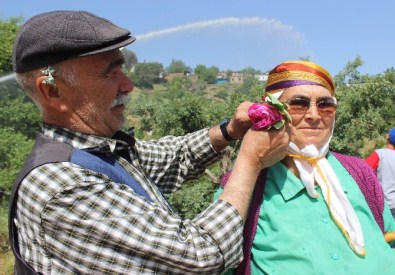 Aydın'ın En Centilmen Erkekleri Bu Köyde Yaşıyor