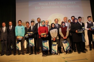 Necip Fazıl Şiirleri İle Anıldı