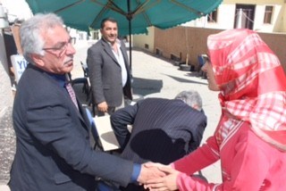 Taşkesenliooğlu, Öğrencilerle Dertleşti