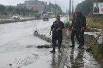 ADİLE NAŞİT - Zonguldak'ta Sağanak Yağış Etkili Oldu