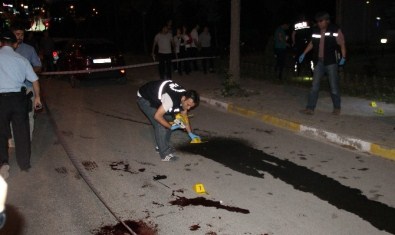 4 Kişiyi Vurduktan Sonra Oğlunu Rehin Aldı