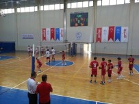 Battalgazi'de Voleybol Yarı Final Heyecanı