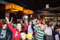 SERKAN ZELZELE - Büyükşehir Belediyesi, 10 Bin Çocuğu Sinemaya Götürdü