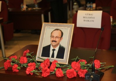 Büyükşehir Meclisi'nde Buruk Toplantı