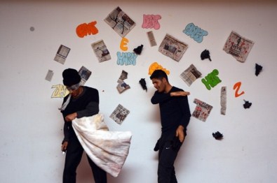 Çatak'ta Tiyatro Ev Şiir Gecesi