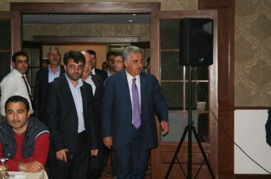 Eski Gümrük Ve Ticaret Bakanı Yazıcı Kars'ta