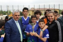 İhlas Koleji, Kazandığı Spor Ödüllerini Törenle Aldı