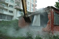 SÜLEYMAN YıLMAZ - İlkadım'da Metruk Binalar Yıkılıyor