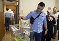 Milano'da Seçimlere Yoğun İlgi