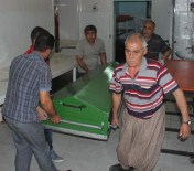 DENETİMLİ SERBESTLİK YASASI - Polisin Açtığı Uyarı Ateşi Sonucu Hayatını Kaybeden Hükümlünün Cenazesi Alındı