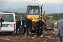 Tuvaletini yaparken dozerin altında kalarak öldü