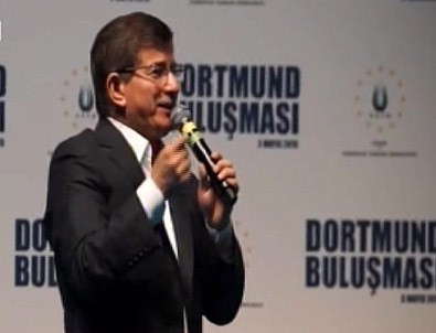 Davutoğlu Dortmund mitinginde konuştu