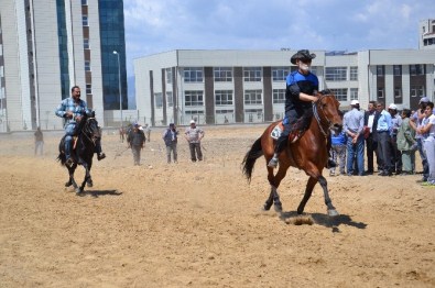 Nazilli'de 4. Rahvan AT Yarışları Yapıldı