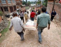 Nepal'de ölü sayısı 7 bin 40'a yükseldi