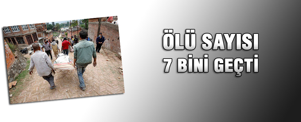 Nepal'de ölü sayısı 7 bin 40'a yükseldi