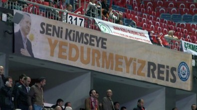 Rizelilerden Erdoğan'a Pankartlı Sesleniş