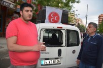 Siirt'te MHP'nin Seçim Aracına Taşlı Saldırı