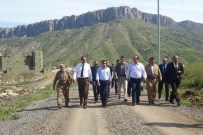 İBRAHIM ÇENET - Vali Canbolat Derecik Beldesini Ziyaret Etti