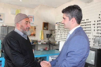 AK Partili Genç Aday Tarıkdaroğlu, Hız Kesmiyor