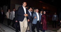 Başbakan Davutoğlu, Abdullah Gül'ün Ailesini Ziyaret Etti
