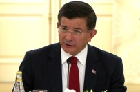 Davutoğlu'ndan İşçiyi Sevindiren İmza