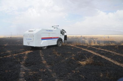 Şırnak'ta Yangına TOMA'lı Müdahale