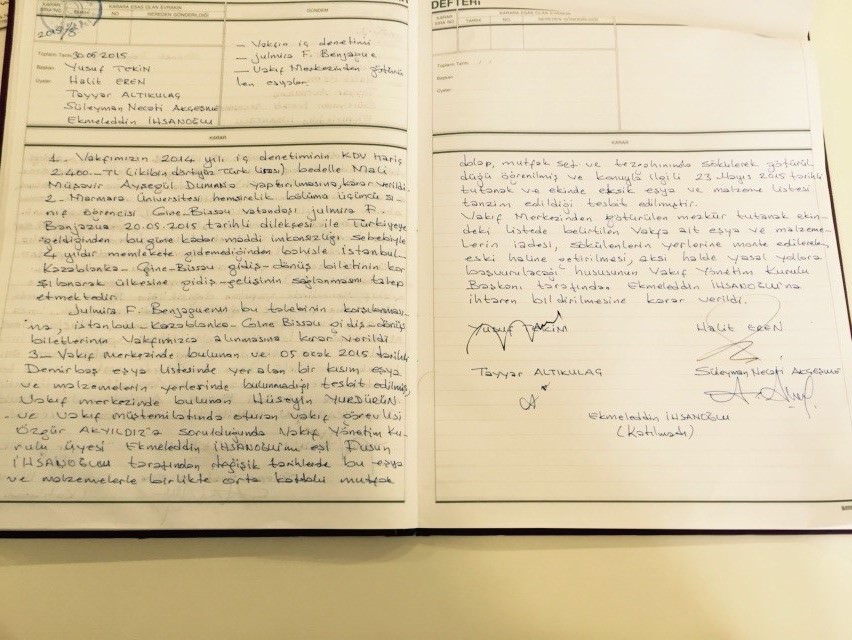 Ekmeleddin İhsanoğlu o vakfı yağmalamış