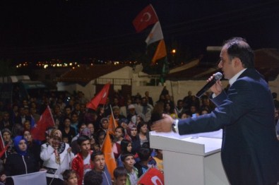 Baybatur'dan Akhisar'da Gece Mitingi