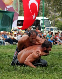Demre 10. Geleneksel Yağlı Güreş Müsabakaları