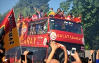 İREM DERİCİ - Galatasaray Kafilesi Yola Çıktı