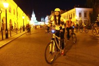 KREMLİN SARAYI - Tataristan'da 'Bisiklet Gecesi' Etkinliği